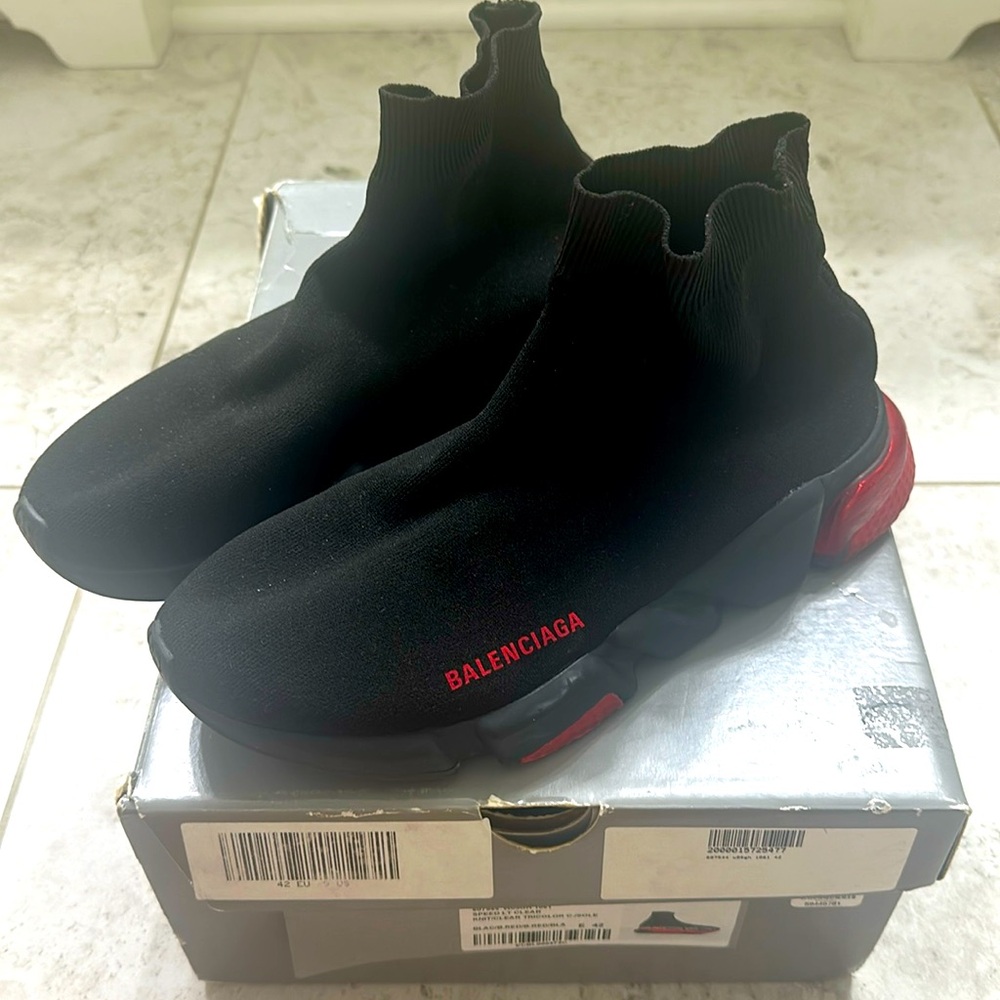 Balenciaga 42